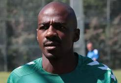 Sakaryaspor, 2 futbolcuyu transfer etti, 2 oyuncuyla da yollarını ayırdı