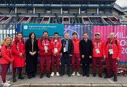 Bakan Osman Aşkın Bak İtalya'da milli sporcuları ziyaret etti