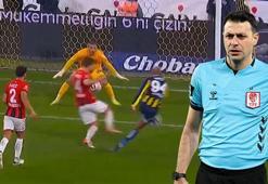 Fenerbahçe - Gençlerbirliği maçına damga vuran penaltı tartışması! Trio yorumladı: 'Asla kabul etmiyorum! Kırmızı kart görmeliydi'