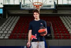 Fenerbahçeli milli basketbolcu Tarık Biberovic Red Bull sporcusu oldu