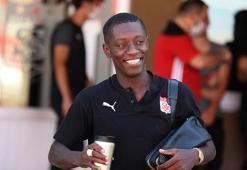 Sivasspor'un eski yıldızı Max Gradel siyasete atıldı, Turizm Bakan Yardımcısı oldu