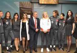 A Milli Kadın Futbol Takımı’ndan anlamlı ziyaret
