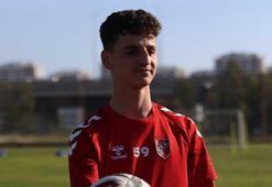 Adem Yeşilyurt: Fenerbahçe'de forma rekabetine girmek istiyorum