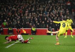 Fenerbahçe'ye İngiltere'de galibiyet yetmedi! Kanarya, UEFA Avrupa Ligi'ne veda etti... (Maç özeti | Nottingham Forest 1-2 Fenerbahçe)