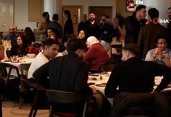 Old Trafford'da iftar sofrası kuruldu