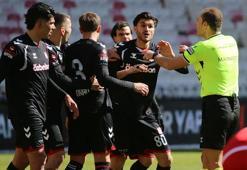 Sivasspor kendi sahasında yıkıldı