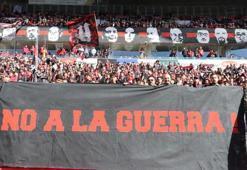 Türkiye-İspanya Kardeşliği akımına Eskişehirspor tribünleri de katıldı... TFF 3. Lig: Eskişehirspor - Bornova 1877 maç sonucu 7-0