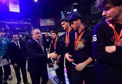 Okul Sporları Basketbol Finali NBA maçlarını aratmadı