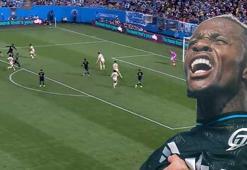 Wilfried Zaha bu sezon ilk kez sahnede! Muhteşem gol...