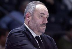 Karşıyaka'da Ahmet Kandemir dönemi! Görev ligde tutmak...
