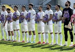 İran Milli Futbol Takımı'ndan, ölen çocuklar için 'çocuk sırt çantalı' mesaj