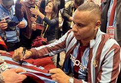 Trabzonspor'un eski futbolcusu Jaja taraftarlarla buluştu