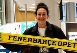 Fenerbahçe'nin yeni yıldızı İstanbul'a geldi