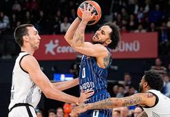 Larkin döndü, Anadolu Efes uzatmada galip... Anadolu Efes- Partizan maç sonucu 79-72