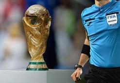 Dünya Kupası'nda görev yapacak hakemler belli oldu! FIFA açıkladı