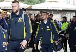 Fenerbahçe kafilesine Kayseri'de coşkulu karşılama
