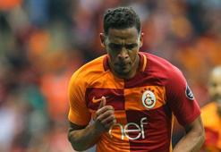 Galatasaray'ın eski yıldızı Fernando, futbolu bıraktı