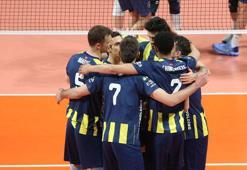 Fenerbahçe sahasında Bursa Büyükşehir'i devirdi