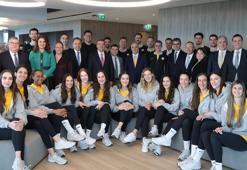 Şampiyon Vakıfbank takım kahvaltıda bir araya geldi