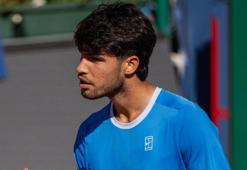 Son iki yılın şampiyonu Carlos Alcaraz Roland Garros'dan çekildi