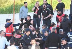 Ayvalık’ta maç sonu saha karıştı polis müdahale etti!