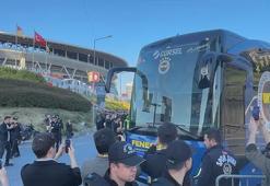 Fenerbahçe kafilesi dev derbi için stadyuma ulaştı