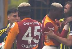 Victor Osimhen'i zor tuttular! Maç sonu Mert Müldür'le sert tartışma