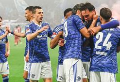 Schalke 04 Kenan Karaman'ın golüyle Bundesliga'ya geri döndü
