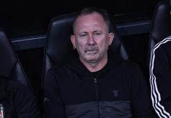 Beşiktaş-Trabzonspor derbisinde tribünlerden tepki!