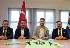 Fenerbahçe resmen açıkladı! 3 yıllık imza...