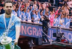 FA Cup'ta şampiyon Manchester City! Bernardo Silva kupayla veda etti