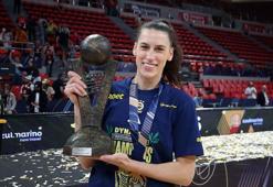 Fenerbahçe Opet'te Sevgi Uzun ile yollar ayrıldı