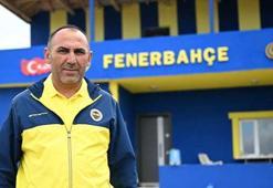Fenerbahçeli taraftar, evinin duvarlarını sarı-lacivertli ekibin renklerine boyattı