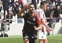 Ömer Faruk Sezgin Karşıyaka'yı bekliyor