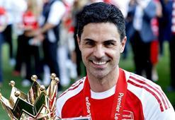 İngiltere'de sezonun en iyi teknik direktörü Mikel Arteta