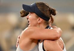 Andreeva ve Kostyuk, yarı finalde