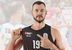 Aliağa Petkimspor Sajus'un sözleşmesini uzattı