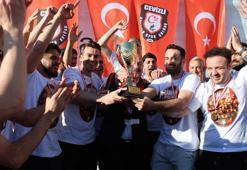Sosyal sorumluluk projesiyle sahneye çıktılar! Cevizli Anadoluspor tarih yazdı
