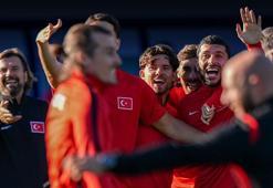 Avustralya-Türkiye maçı öncesi müjde! Vancouver'da yüzleri güldüren haber: Antrenmana çıktı