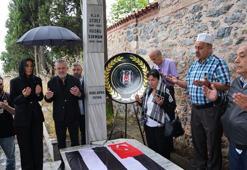 Beşiktaş'ta Şeref Bey kabri başında anıldı