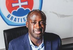 Yaya Toure, Slovan Bratislava'nın yeni teknik direktörü oldu