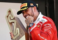 İspanya'da zafer Lewis Hamilton'ın! Ferrari ile ilki başardı