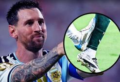 Dünya Kupası'na damga vuran pozisyon! Lionel Messi'ye kırmızı kart çıkmadı: Hakeme büyük tepki