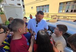 Vedat Muriqi'ye öğrencilerden büyük ilgi
