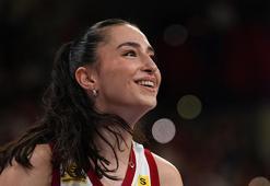 Milli voleybolcu Saliha Şahin: "Evimizde oynamanın avantajını yaşadık"