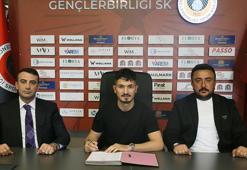 Gençlerbirliği, Fıratcan Üzüm'ün sözleşmesini 1 yıl uzattı