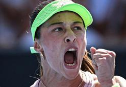 Zeynep Sönmez Wimbledon'da 2. tura yükseldi!