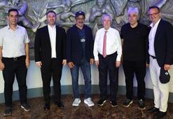 Aziz Yıldırım, Hamdi Ulukaya’yı ağırladı