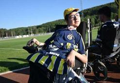 SMA hastası Yusuf Eymen, Fenerbahçe için engellerini aşıp Topuk Yaylası'na geldi