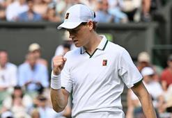 Wimbledon'da Jannik Sinner 3. tura yükseldi